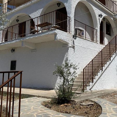 Zenso Studios Tolo Bagian luar foto