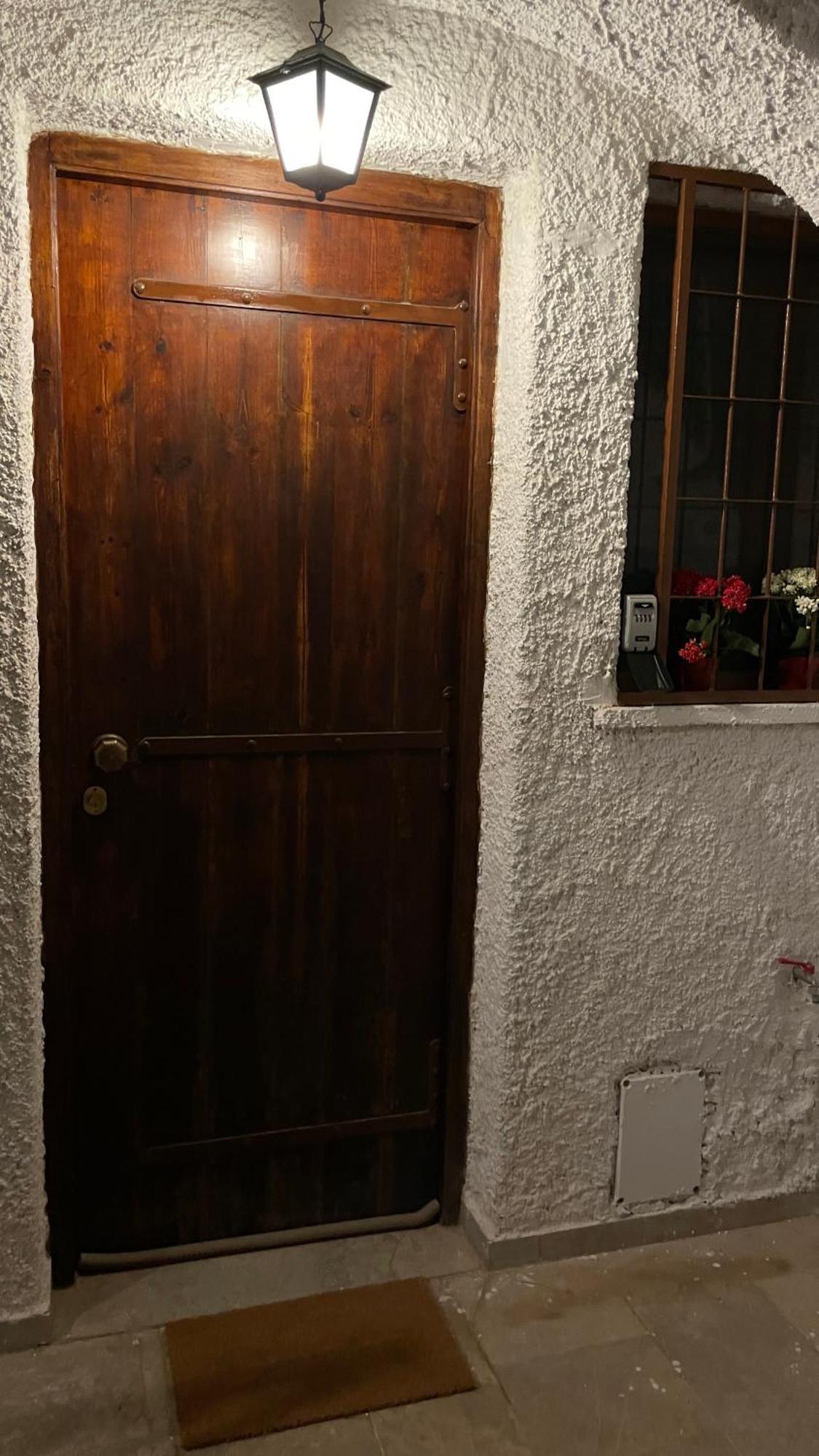 Zenso Studios Tolo Bagian luar foto
