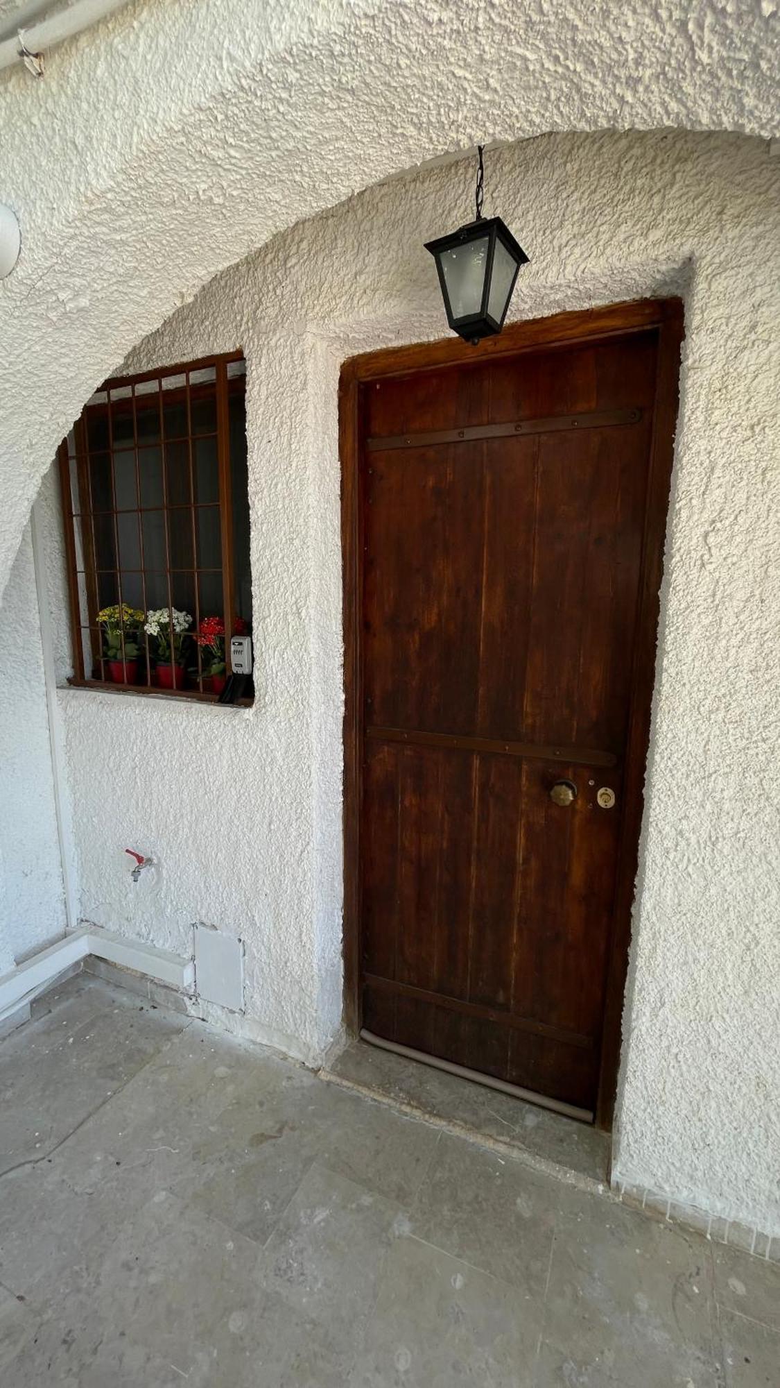Zenso Studios Tolo Bagian luar foto