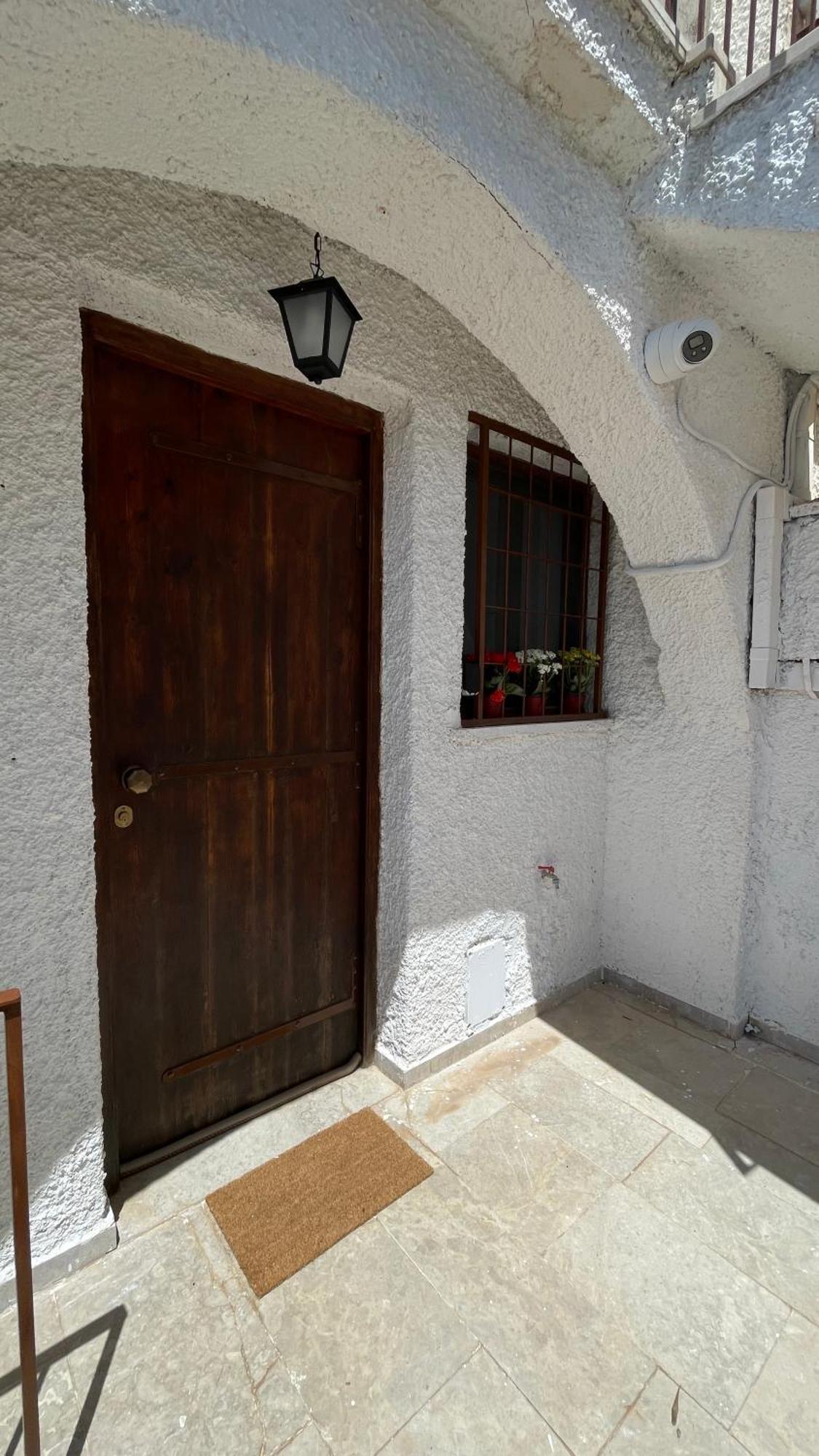 Zenso Studios Tolo Bagian luar foto