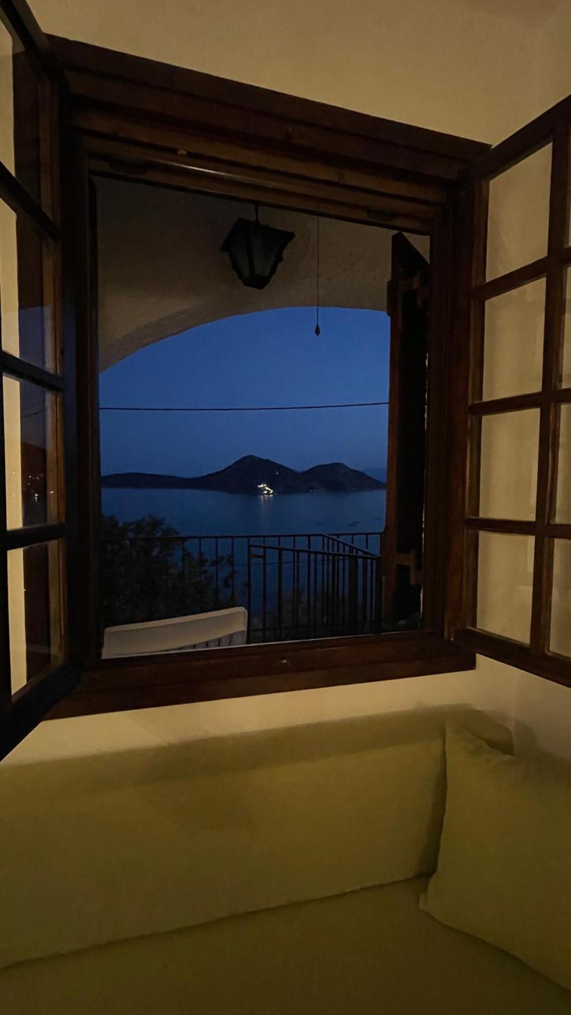 Zenso Studios Tolo Bagian luar foto