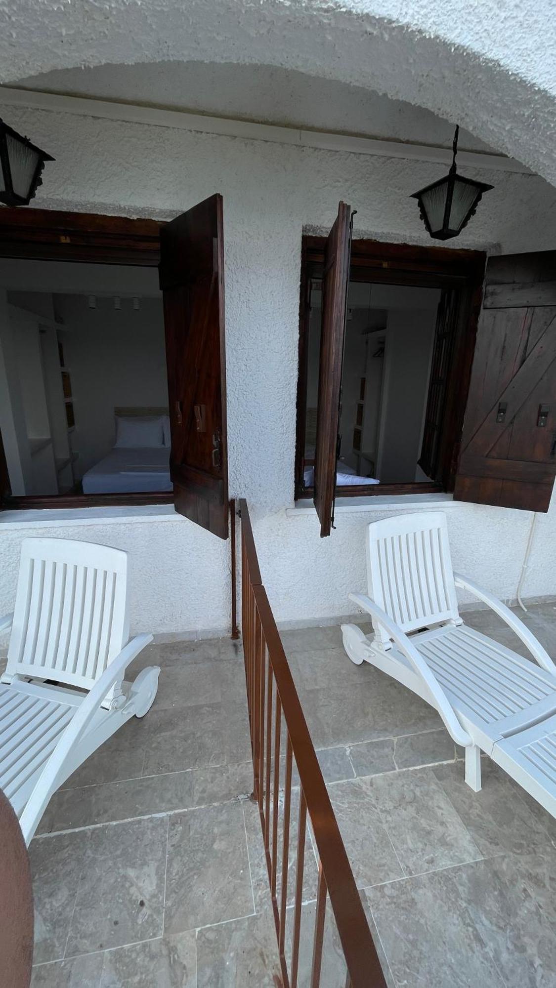 Zenso Studios Tolo Bagian luar foto